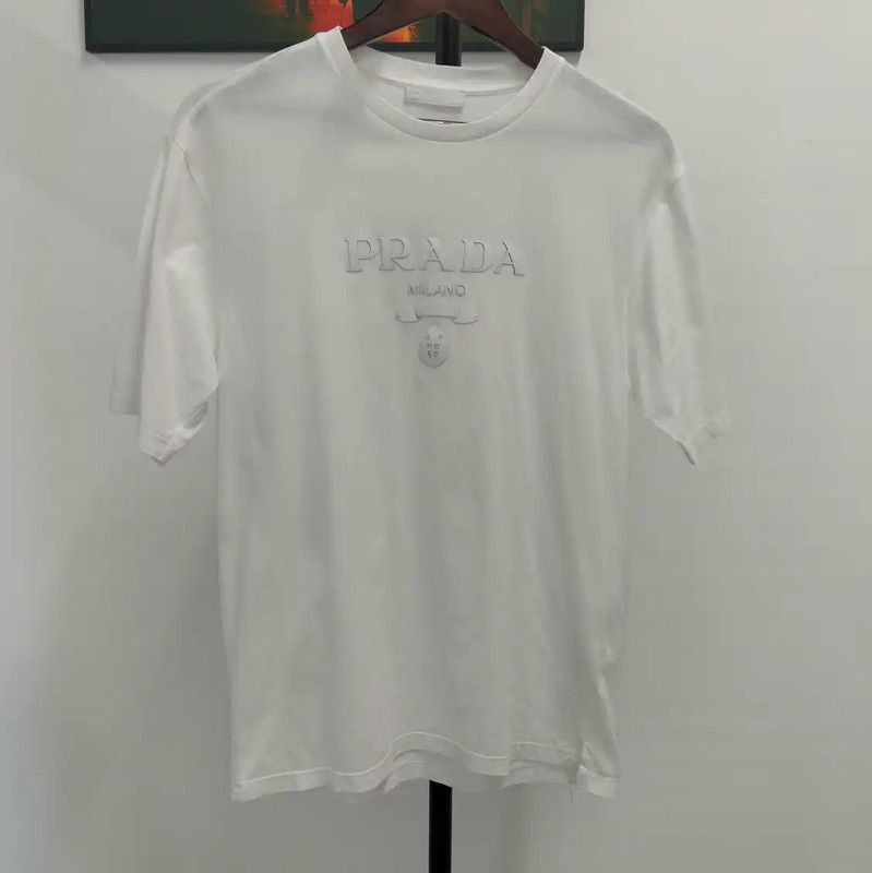 Prada Prada White Cotton Short Sleeve T-Shirt Size US S / EU 44-46 / 1 - 1 Thumbnail
