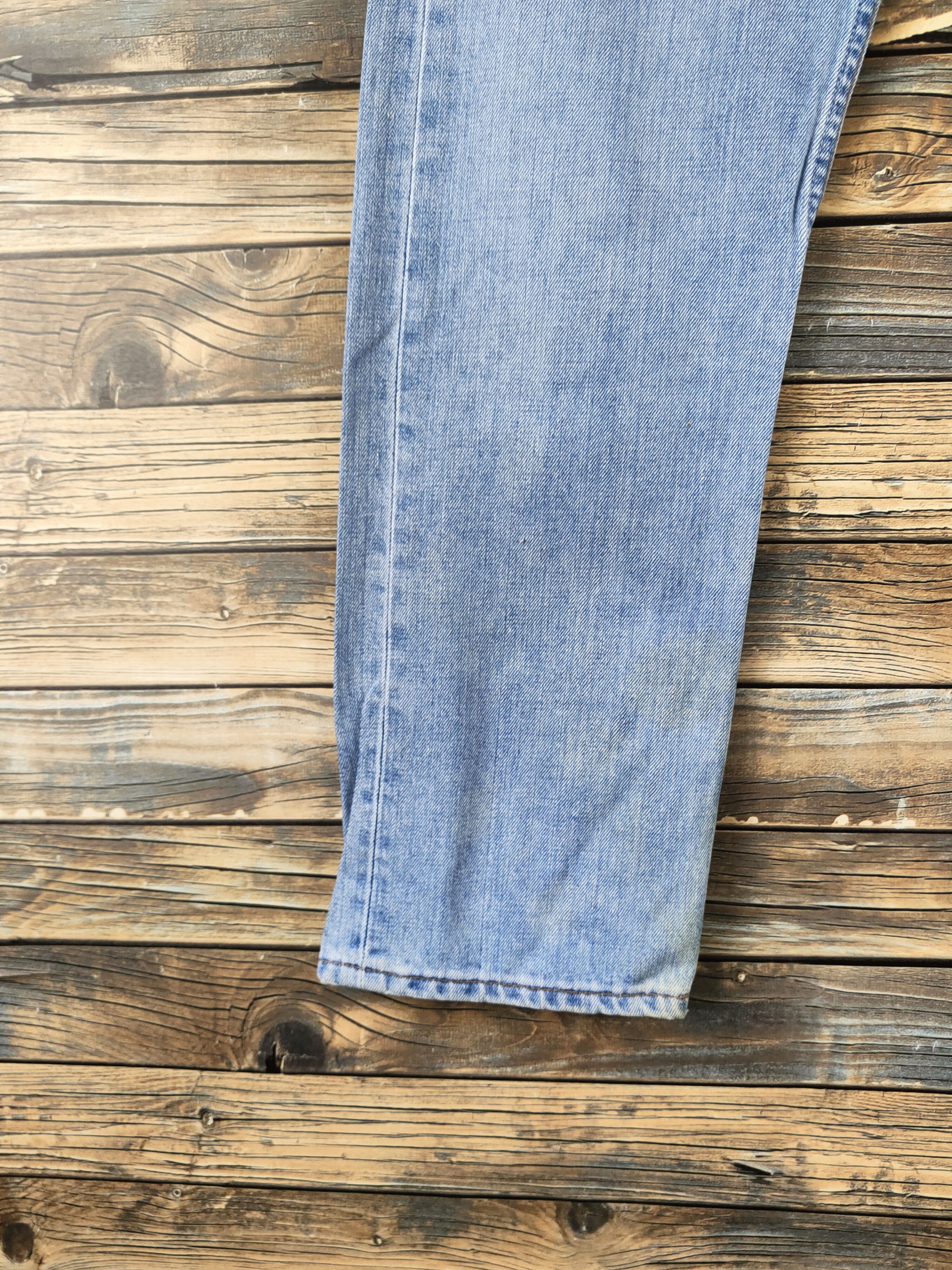 Levi's Levi's Blue Distressed Ripped Jeans #S2822 Size US 31 - 4 Thumbnail