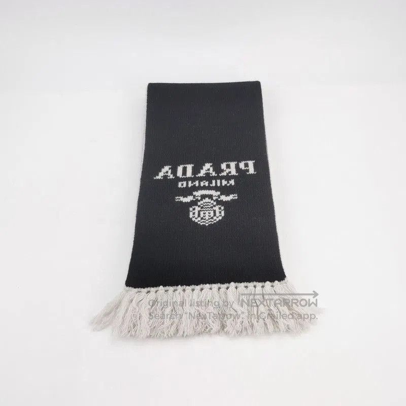 Prada Prada Logo Fringed Double. Size ONE SIZE - 2 Thumbnail