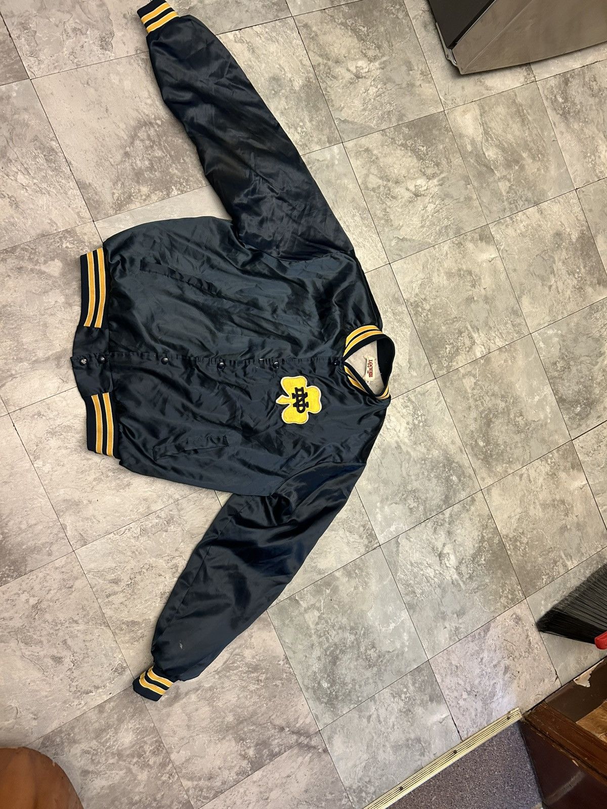 Other Vintage Notre Dame Locker Spell Out Satin Bomber Jacket - XL Size US XL / EU 56 / 4 - 15 Thumbnail