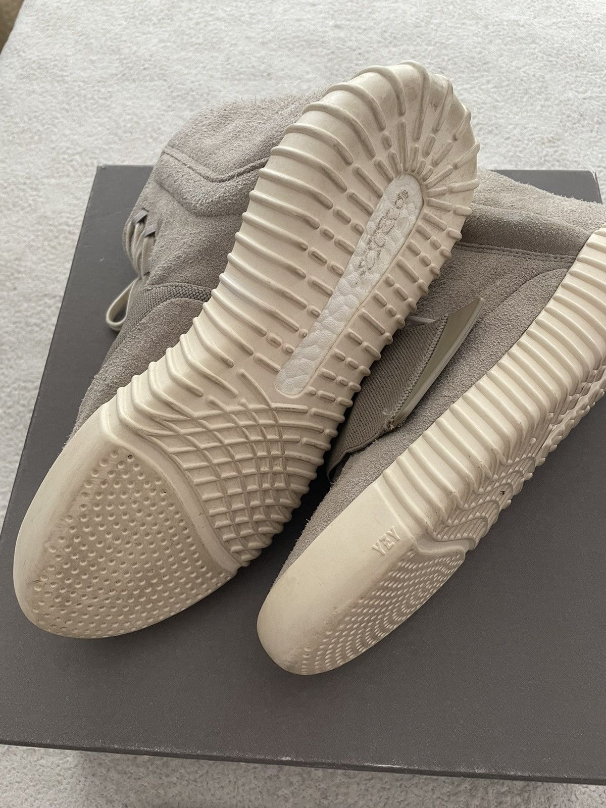 Yeezy Yeezy 750 OG Size US 7 / EU 40 - 5 Thumbnail