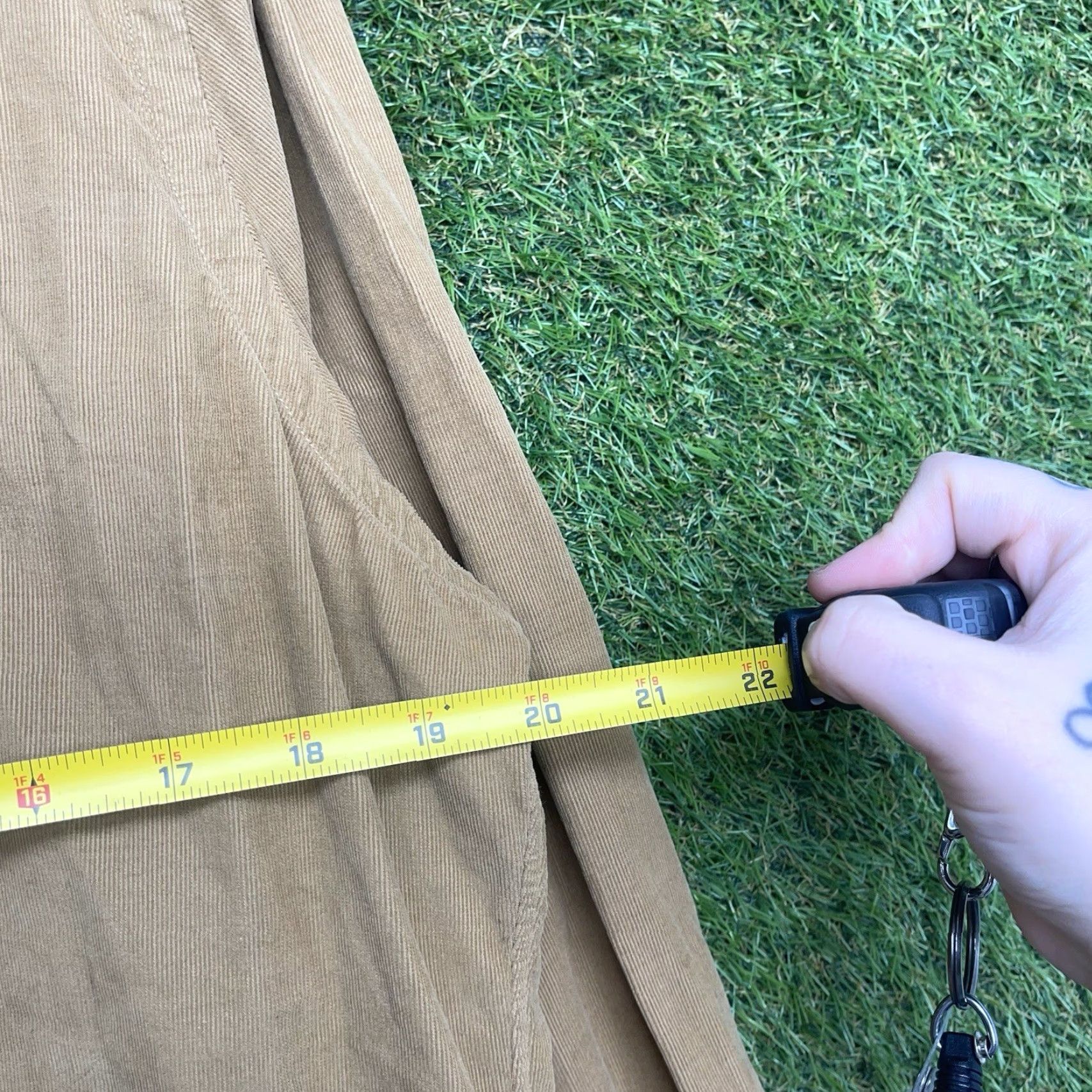 Polo Ralph Lauren Polo Ralph Lauren Shirt Mens M Corduroy Beiges 54 in Chest Button-Up Collared Crest Logo 90s Vintage Casual Classic Polo Ralph Lauren Size US M / EU 48-50 / 2 - 4 Thumbnail