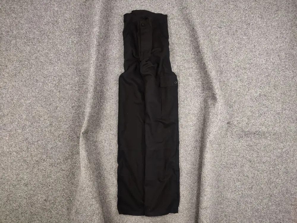 Vintage Vintage 90's Japanese Baggy Black Pocket Cargo Pants Size US 36 / EU 52 - 1 Thumbnail