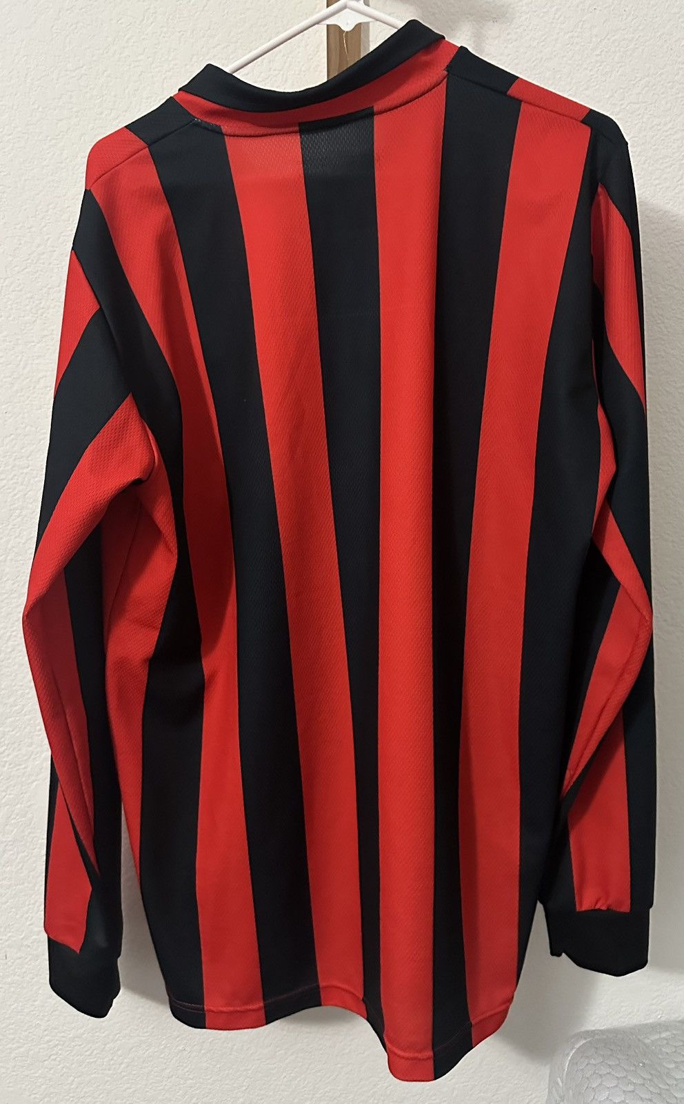 Other Retro AC milan jersey Size US XL / EU 56 / 4 - 6 Thumbnail