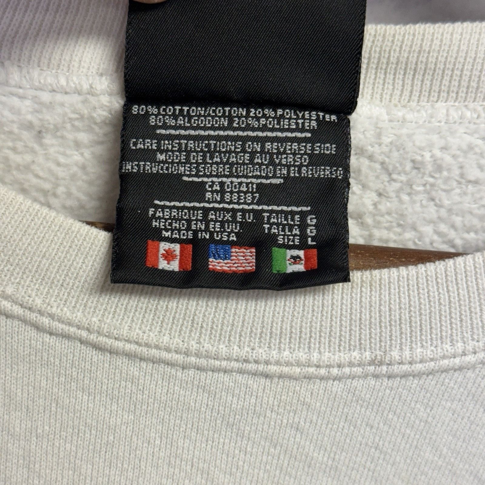 Adidas Vintage 90s Adidas Trefoil Crew Neck Embroidered Sweatshirt Size US L / EU 52-54 / 3 - 18 Thumbnail