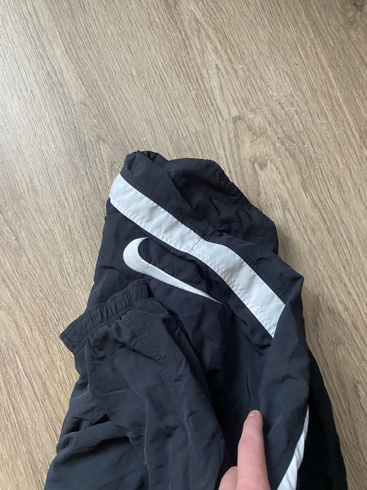 Nike × Vintage Nike vintage Y2K drill big/logo swoosh nylon jacket Size US S / EU 44-46 / 1 - 4 Thumbnail
