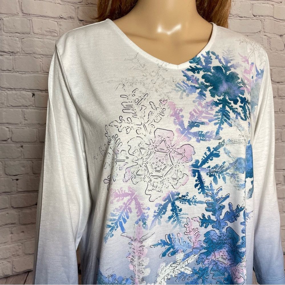Chicos Chico's Weekends Frozen Winter Soft V-Neck Top Size 2 US L Size L / US 10 / IT 46 - 4 Thumbnail