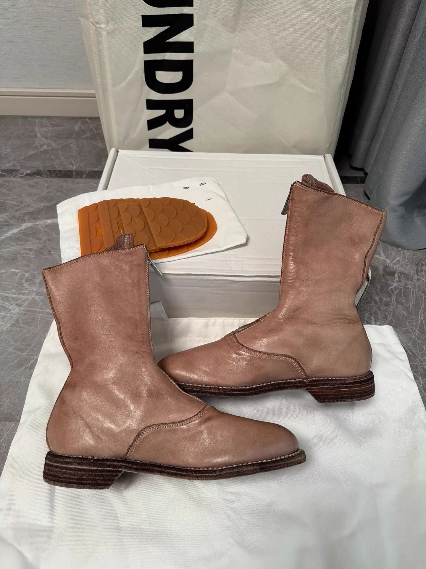 Guidi Guidi 310 Milk Tea 36.5 Size US 6 / IT 36 - 6 Thumbnail
