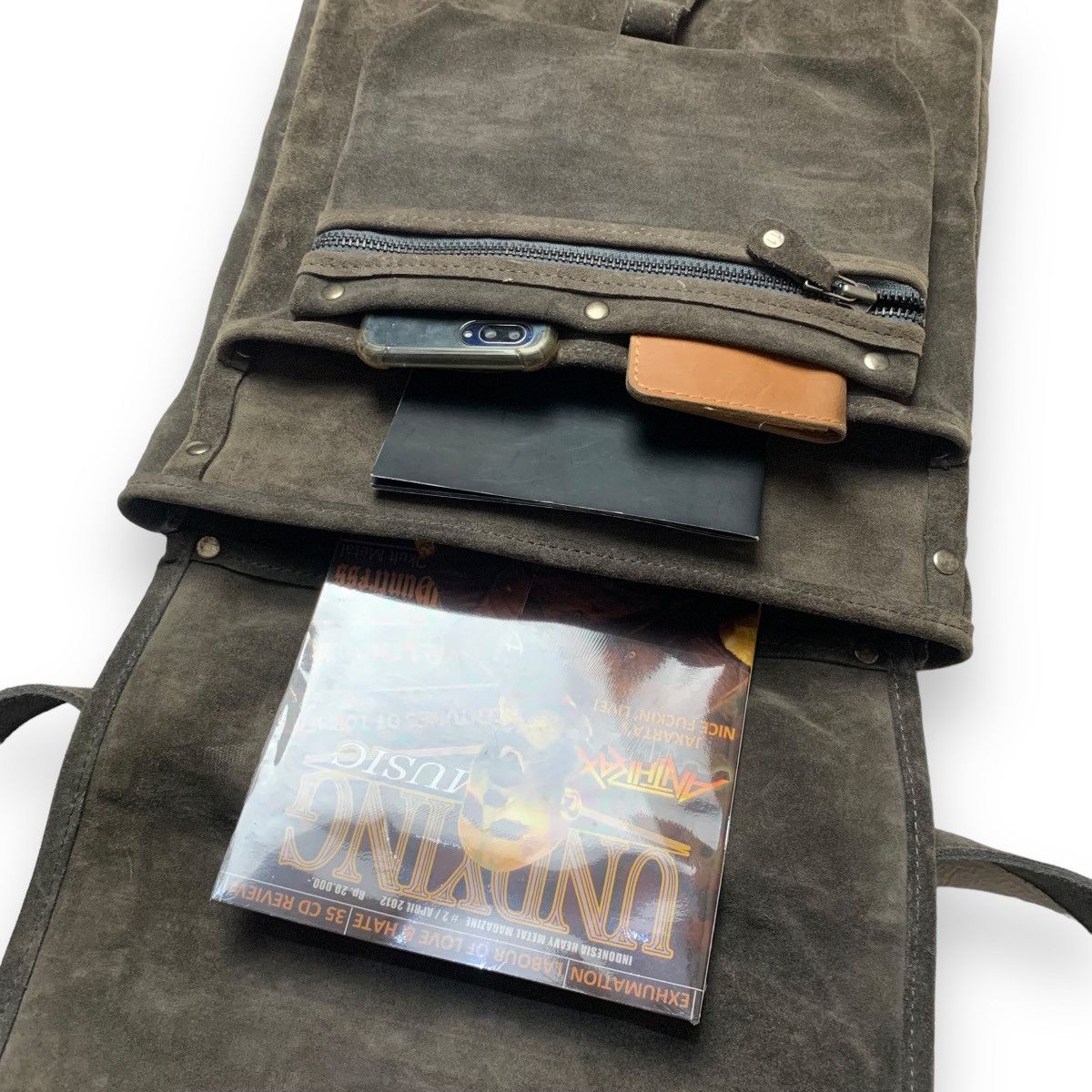 Maison Margiela Rare archive maison margiela suede leather shoulder bag Size ONE SIZE - 9 Thumbnail
