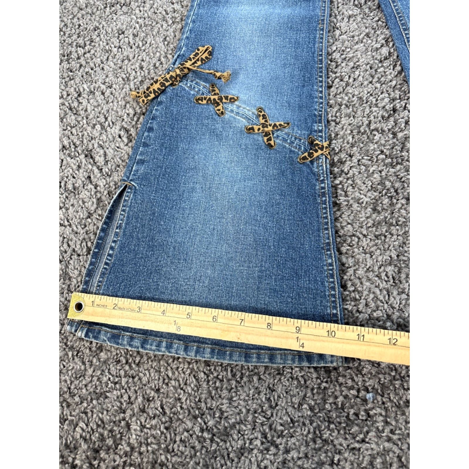 Vintage VINTAGE Mudd Jeans Womens 26x26 Mid Rise Bootcut Cheetah Lace 90s Jeans Womens 26 Blue Size 26" / US 2 / IT 38 - 3 Thumbnail