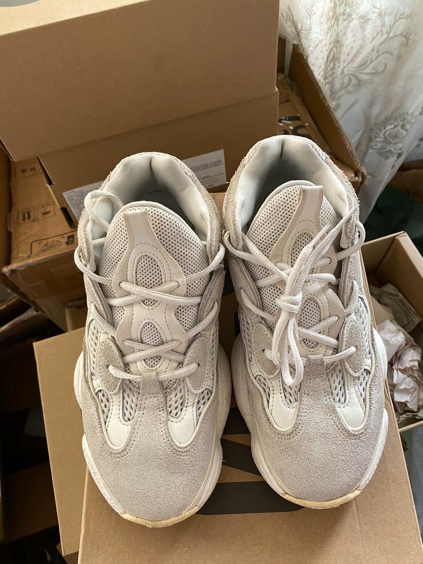 Adidas Adidas YEEZY500 White Lowtop Sneakers 40 Men Size US 7.5 / EU 40-41 - 1 Thumbnail