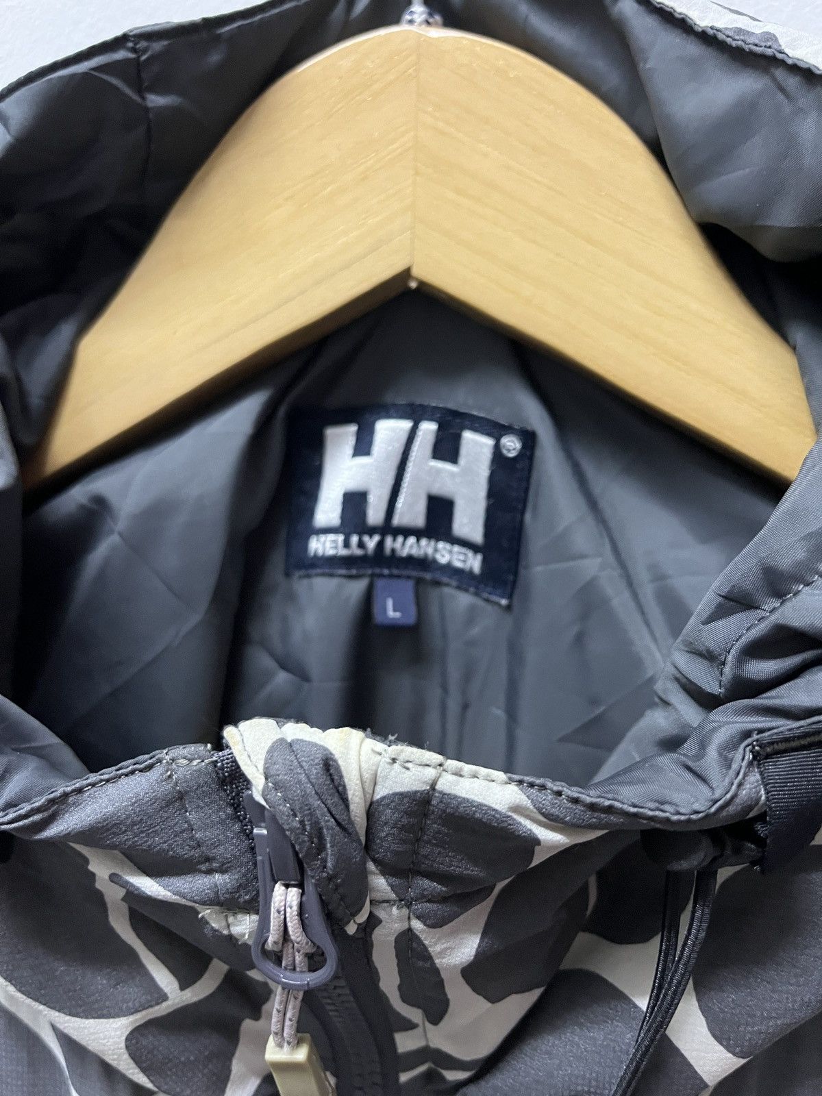 Helly Hansen ‼️🔥HELLY HANSEN WINDBREAKER 🔥‼️ Size US L / EU 52-54 / 3 - 3 Thumbnail