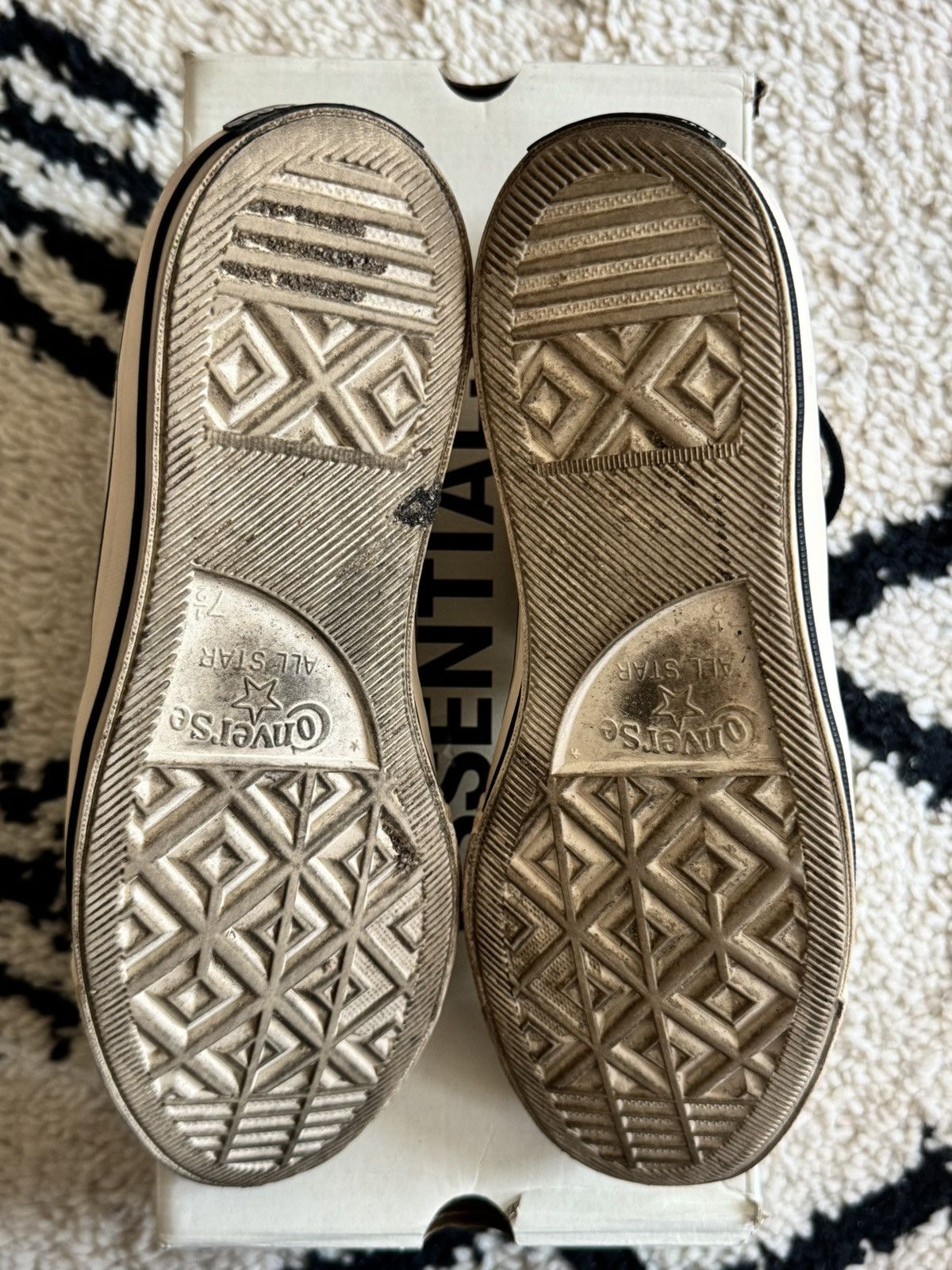Fear of God Fear of God Essentials x Converse Chuck 70 Hi Natural US7.5 Size US 7.5 / EU 40-41 - 5 Thumbnail