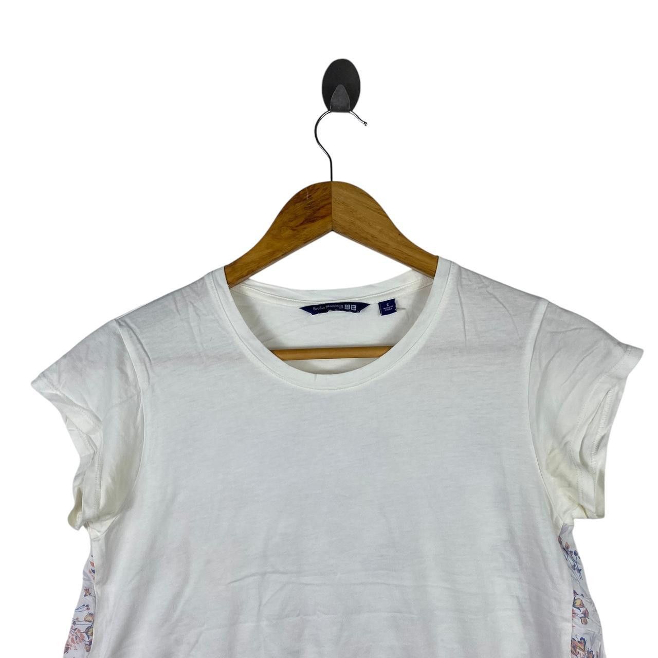 Uniqlo STUDIO SANDERSON x UNIQLO Floral Flowers Tee Shirt Blouse Size S / US 4 / IT 40 - 2 Thumbnail