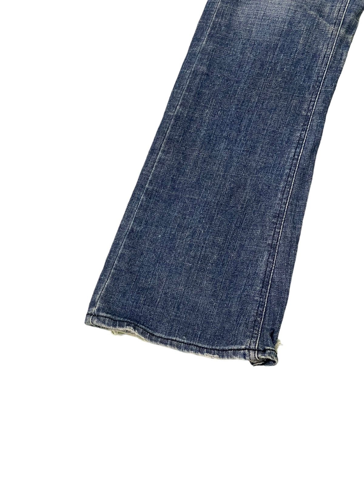 Japanese Brand Flare Jeans Lee Japan Distress Low Rise Stretch 7🟦3 Size US 31 - 5 Thumbnail