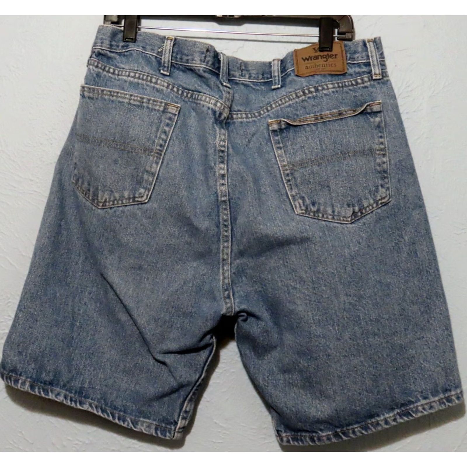 Wrangler Wrangler Authentics Denim Jean Shorts Men's 38 Blue 5 Pocket Zip Casual Workwear Size US 38 / EU 54 - 8 Thumbnail