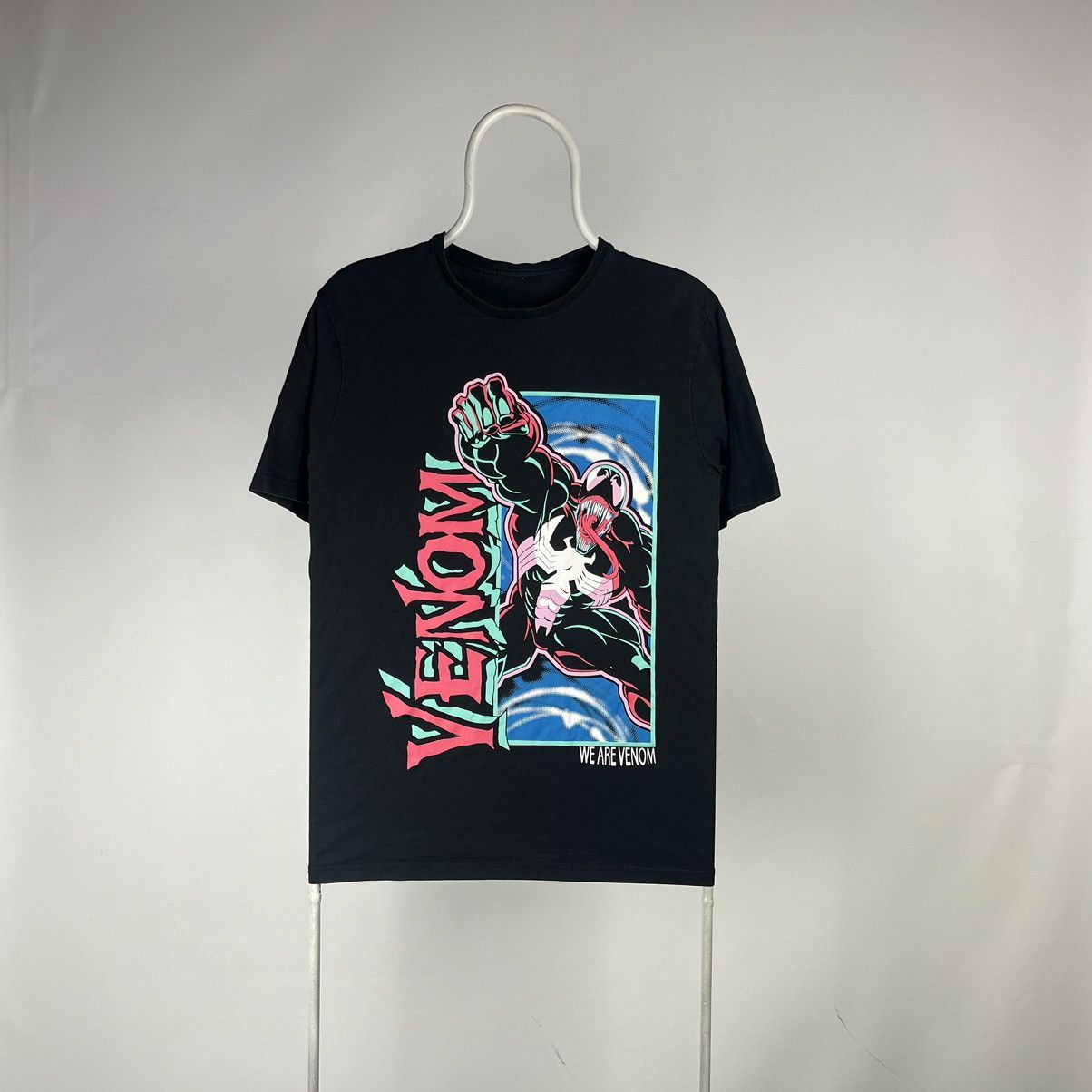 DC Comics Marvel Comics Venom movie Tshirt size Large Size US L / EU 52-54 / 3 - 1 Thumbnail