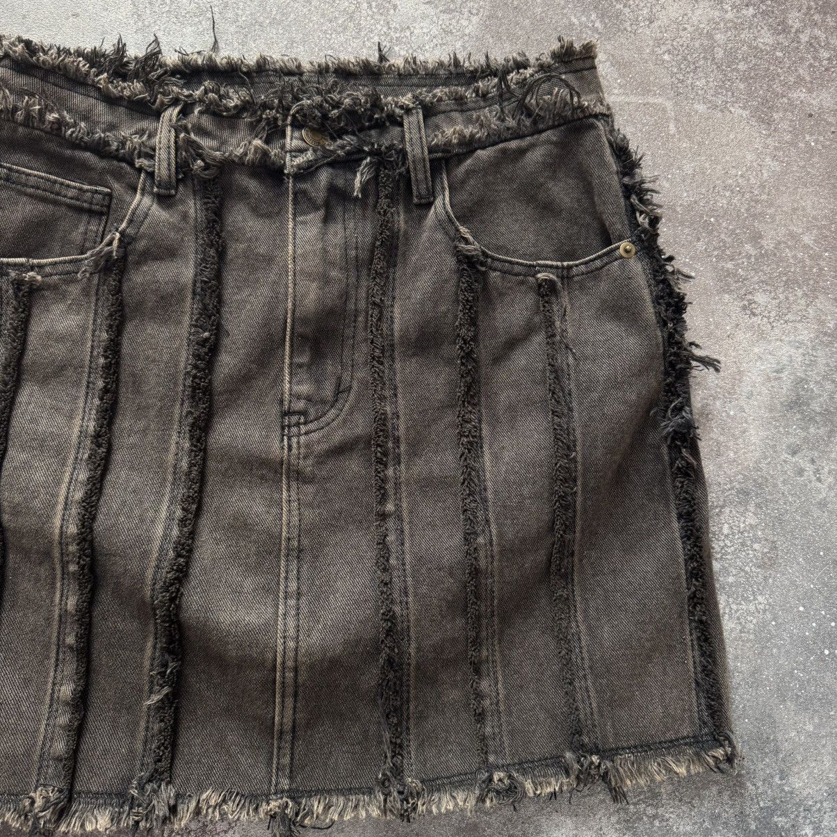 20471120 × Japanese Brand Amazing Faded Washed Distressed Skirt Size 30" / US 8 / IT 44 - 5 Thumbnail