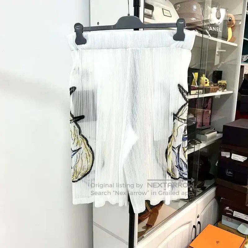 Burberry Burberry Men's White Printed Summer Shorts. Size US 32 / EU 48 - 5 Thumbnail