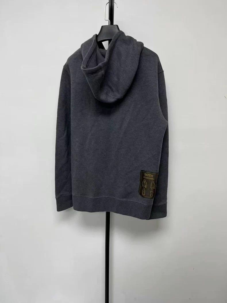 Louis Vuitton Louis Vuitton Solid graphic printed zip-up hooded drawstri Size US XL / EU 56 / 4 - 2 Thumbnail