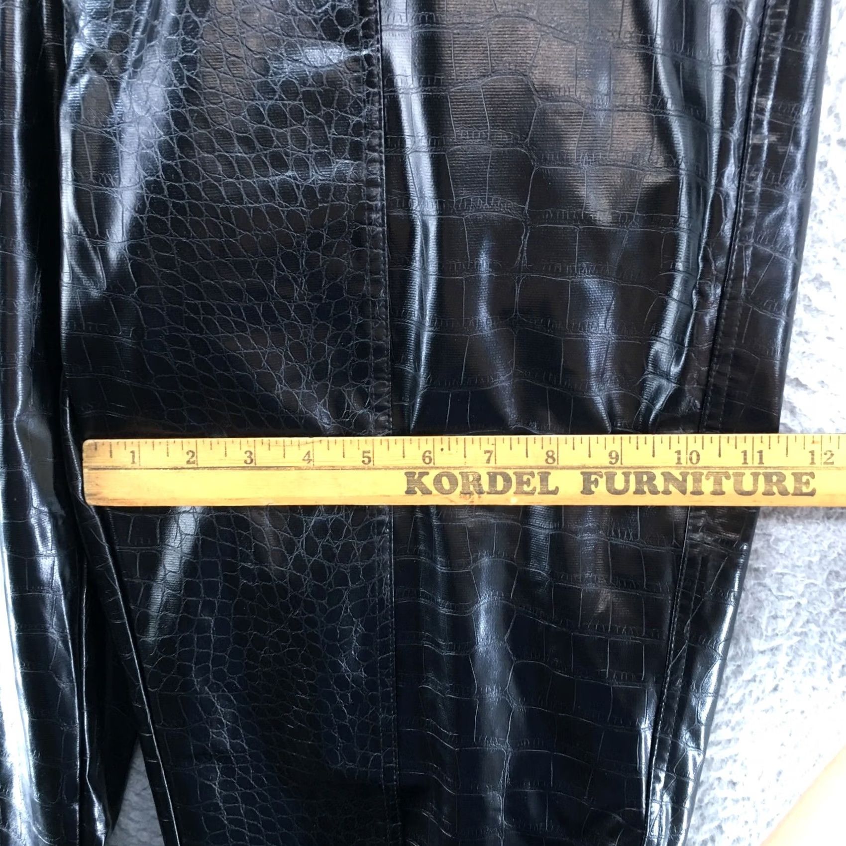 Vintage A New Day Faux Leather Pants Womens 14 Black High Rise Reptile Animal Print Tapered Pants Womens 14 Black High Rise Size 36" / US 14 / IT 50 - 6 Thumbnail