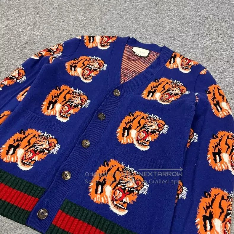 Gucci Gucci Tiger head full print inlay knitted cardigan coat Size US S / EU 44-46 / 1 - 4 Thumbnail