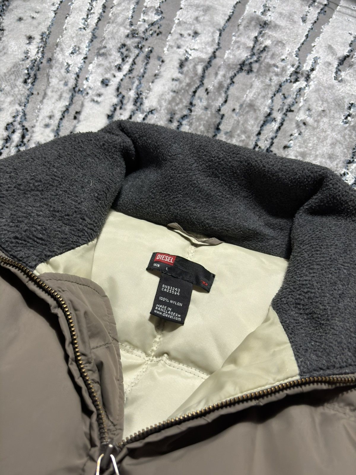 Diesel × Vintage Vintage Diesel puffer bomber jacket down vintage quality y2k Size US L / EU 52-54 / 3 - 8 Thumbnail
