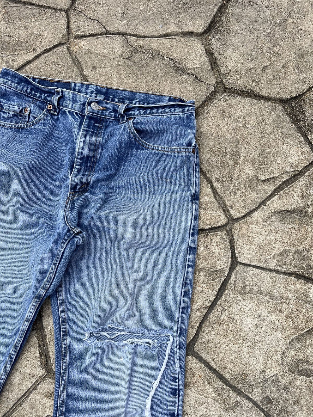 Levi's × Vintage Vintage 90s Levi 505 Distressed Blue Jeans Size US 34 / EU 50 - 3 Thumbnail