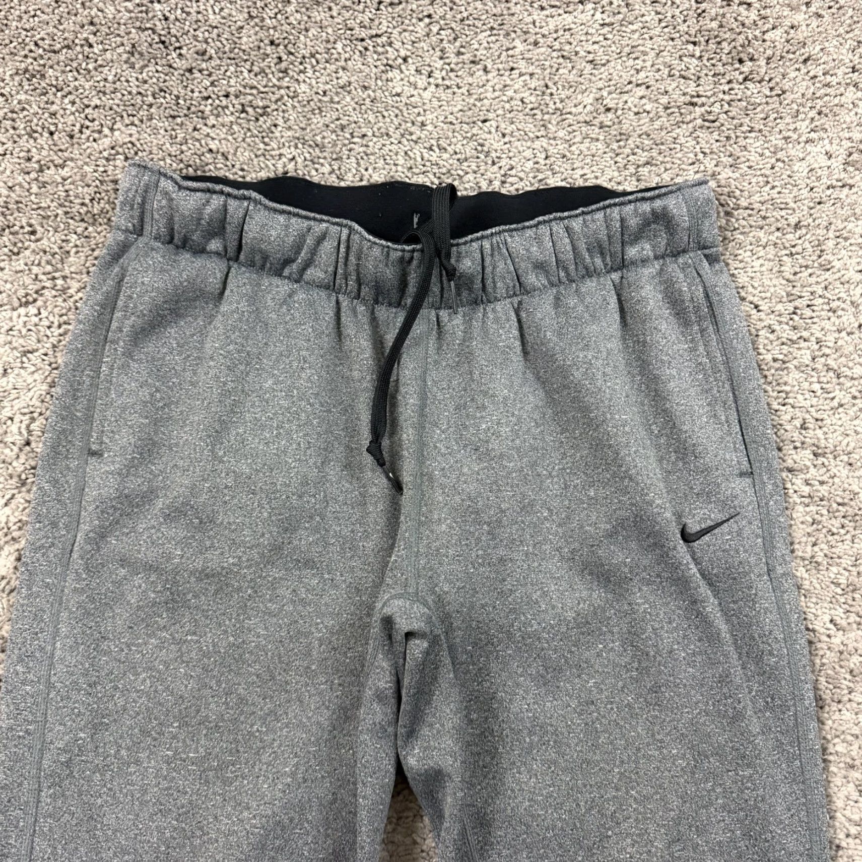 Nike Nike Therma Sweatpants Mens S Gray Fleece Drawstring Zip Ankle Breathable Pockets Gym & Training Running Sweatpants Mens Socks? Size US 30 / EU 46 - 4 Thumbnail