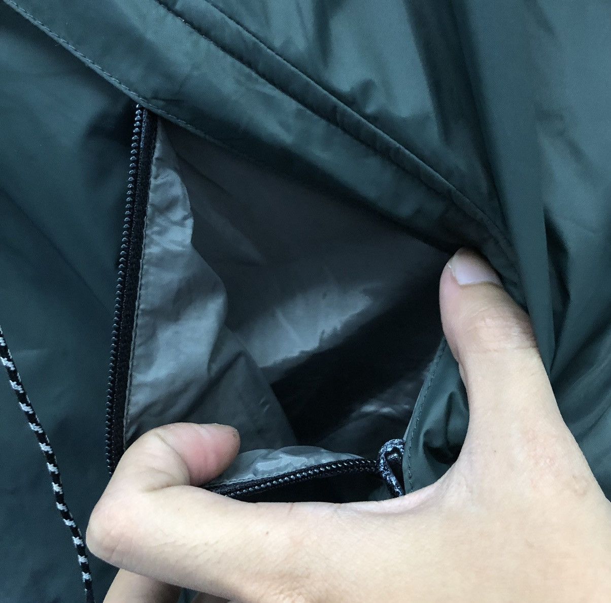Vintage Pointer Brand Pertex Fabrics Nylon Jacket Hoodie