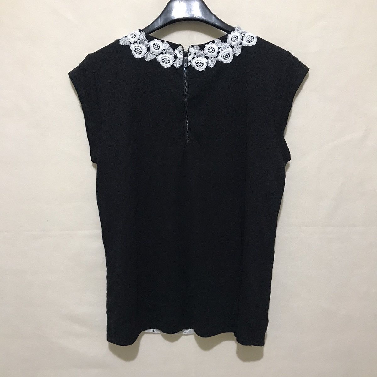 Japanese Brand Karl Lagerfeld Size M / US 6-8 / IT 42-44 - 4 Thumbnail