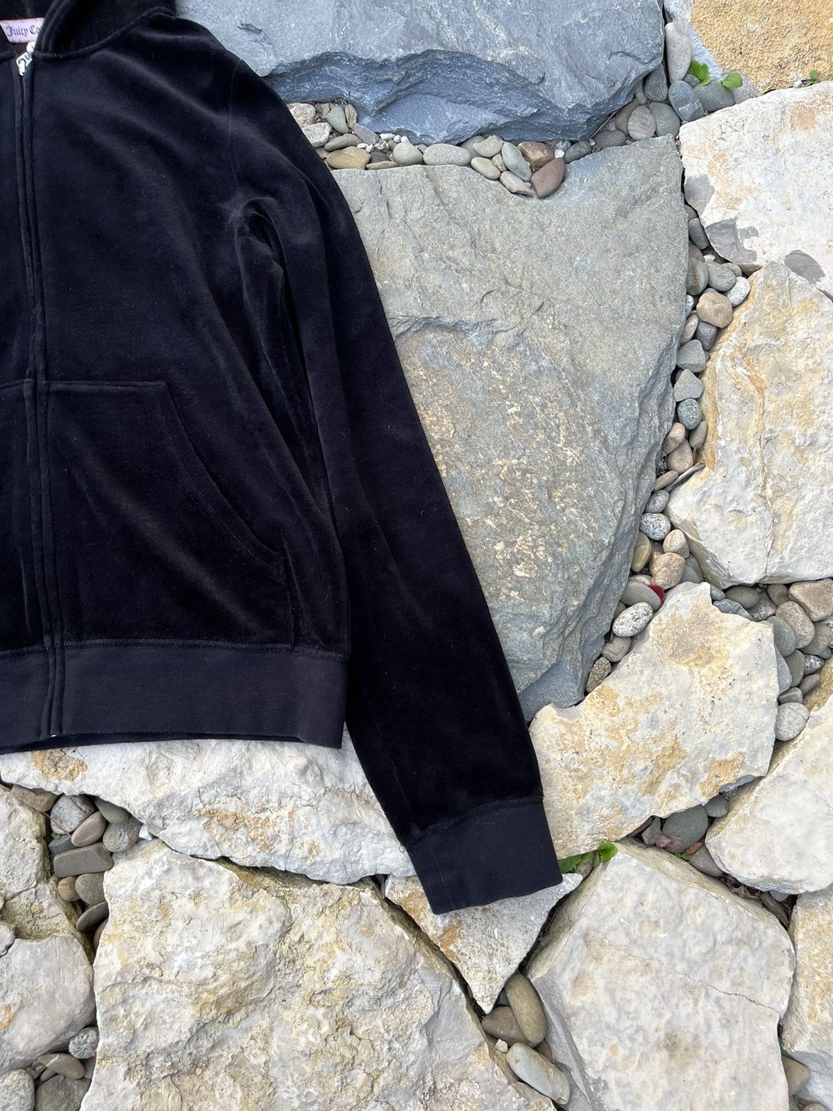 Juicy Couture × Vintage Vintage Juicy Couture y2k velvet choose couture zip hoodie Size XL / US 12-14 / IT 48-50 - 5 Thumbnail