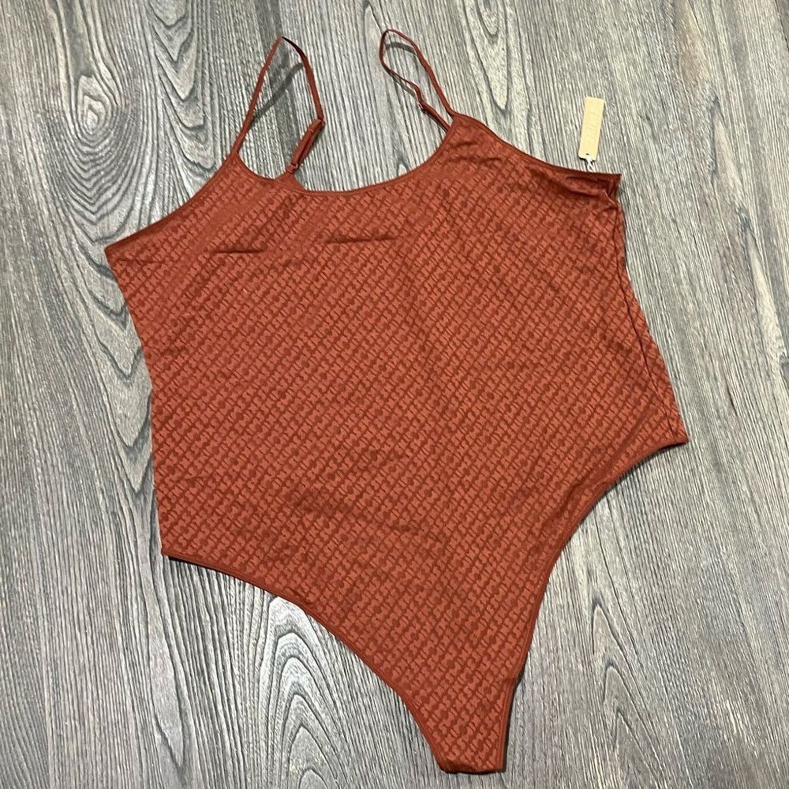 SKIMS NWT Skims Logo Mesh Foil Cami Bodysuit Scoop Neck Thong 4X Size 4XL / US 24-26 - 1 Thumbnail