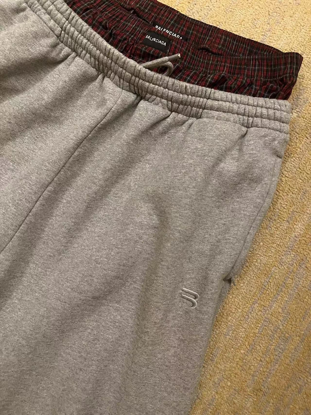 Balenciaga Balenciaga Double Waist Boxer Sweatpants Size US 29 - 3 Thumbnail