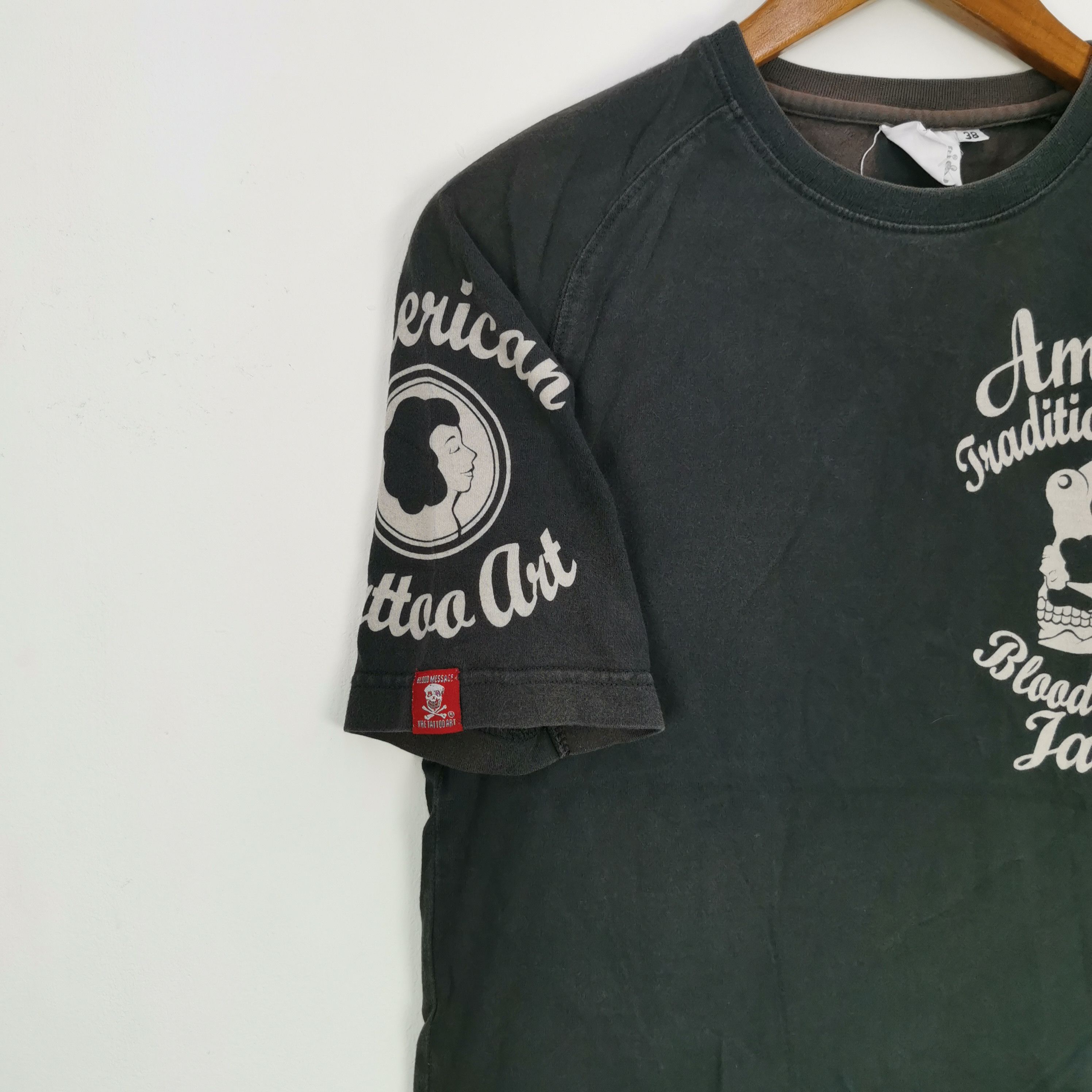 Japanese Brand × Vintage Vintage Blood Message T-Shirt Skull Horror Japanese Tee Size US S / EU 44-46 / 1 - 5 Thumbnail