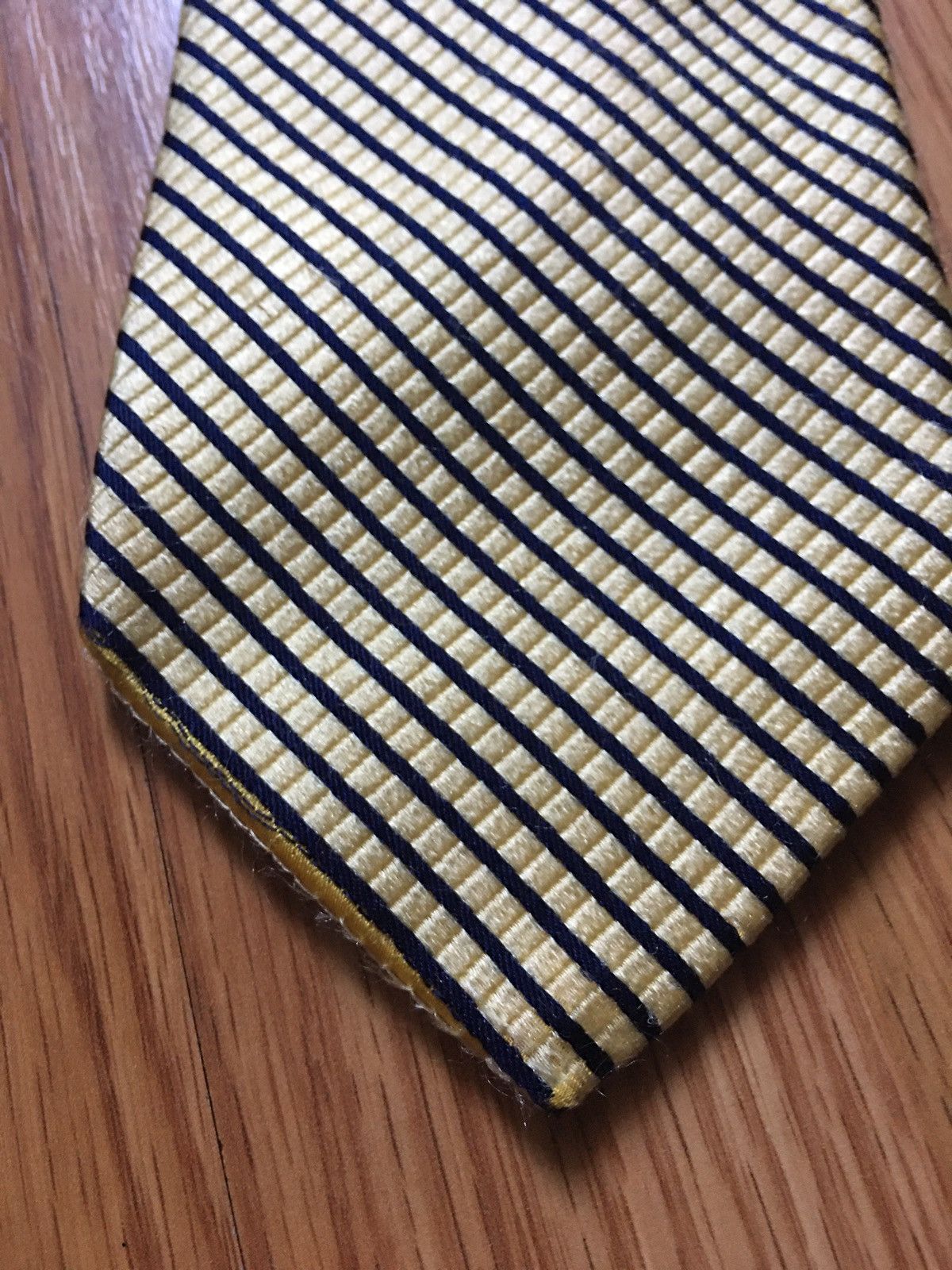 Valentino VALENTINO Cravatte Italy Gold Designer Striped Silk Mens Tie Size ONE SIZE - 5 Thumbnail
