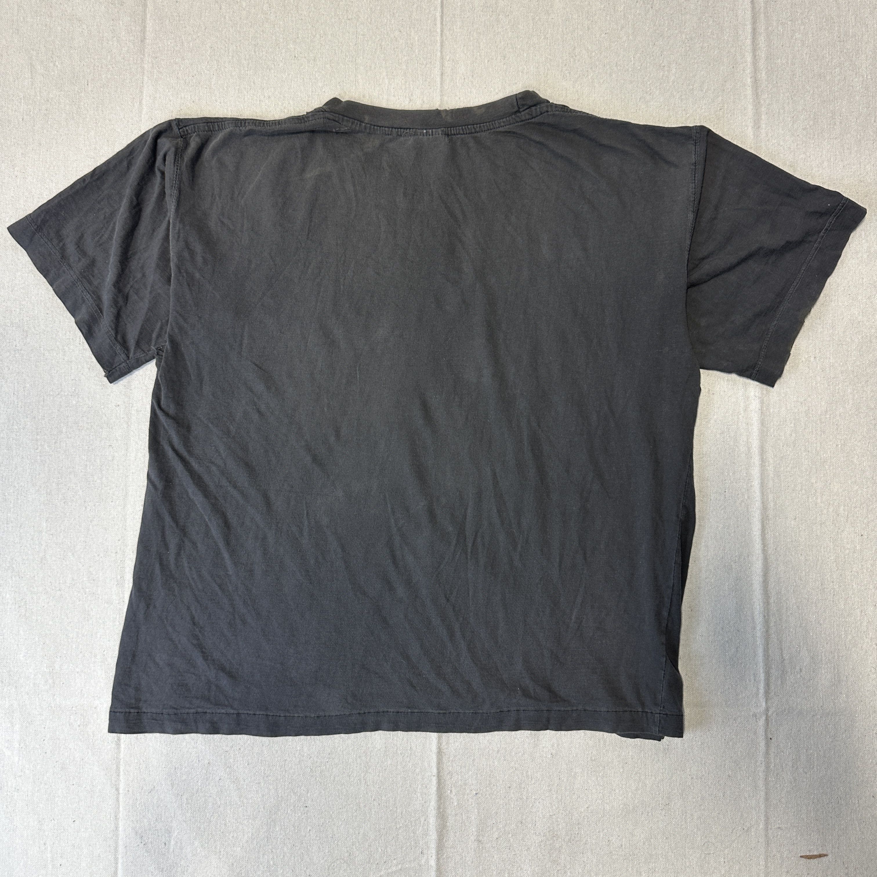 sss Vintage Nirvana 90s Graphic Band T-Shirt Size Large European RARE thrashed Size US L / EU 52-54 / 3 - 8 Thumbnail