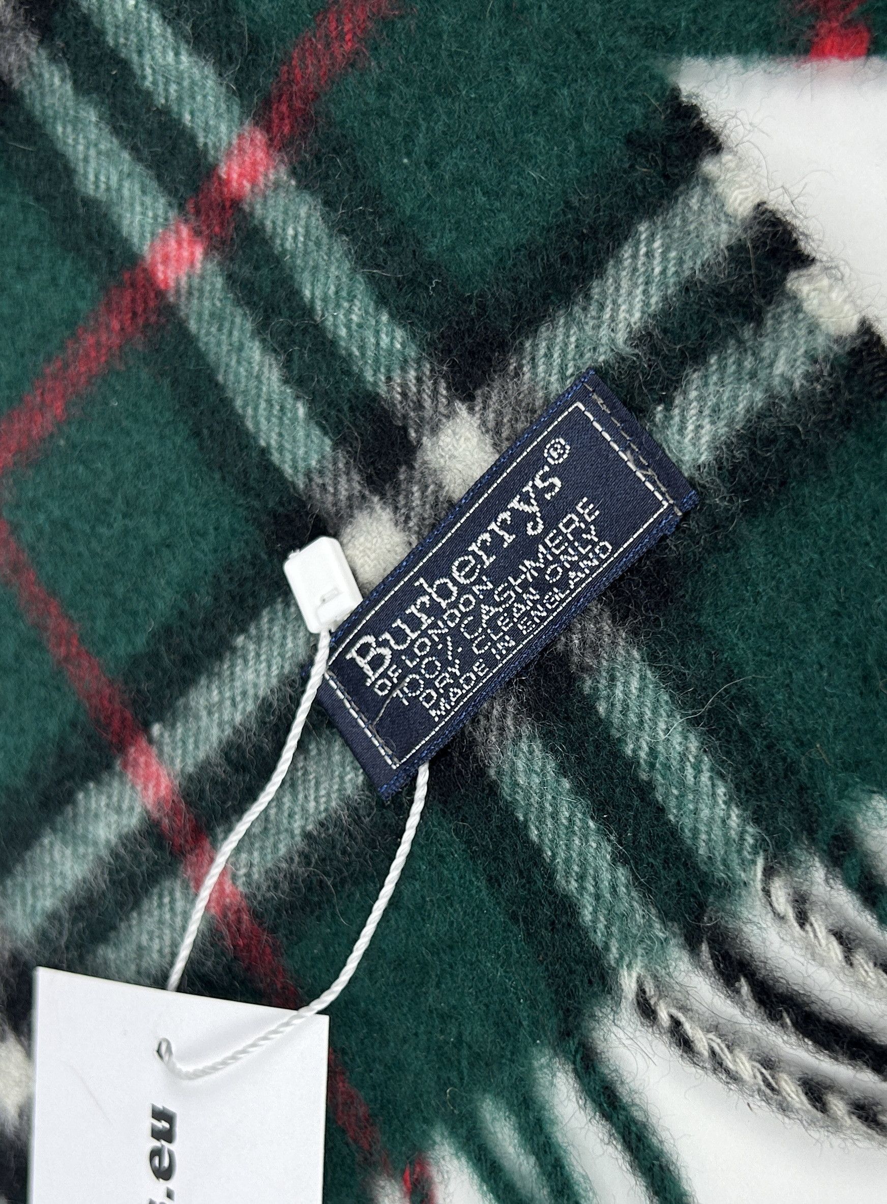 Burberry Vintage Burberry green nova check cashmere scarf Size ONE SIZE - 18 Thumbnail