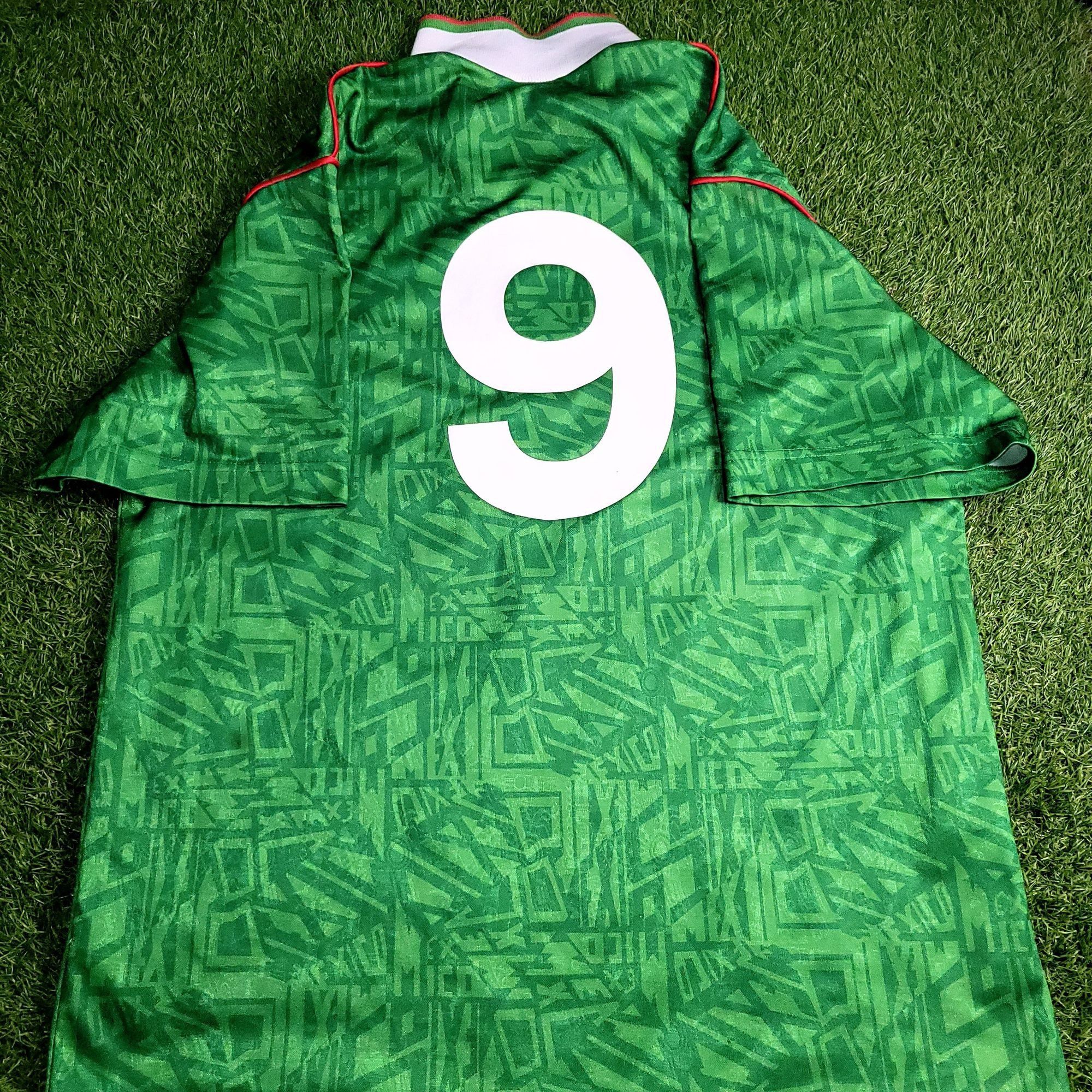 Umbro Hugo Sanchez Mexico Umbro 1993 COPA AMERICA Soccer Jersey XL Size US XL / EU 56 / 4 - 1 Thumbnail