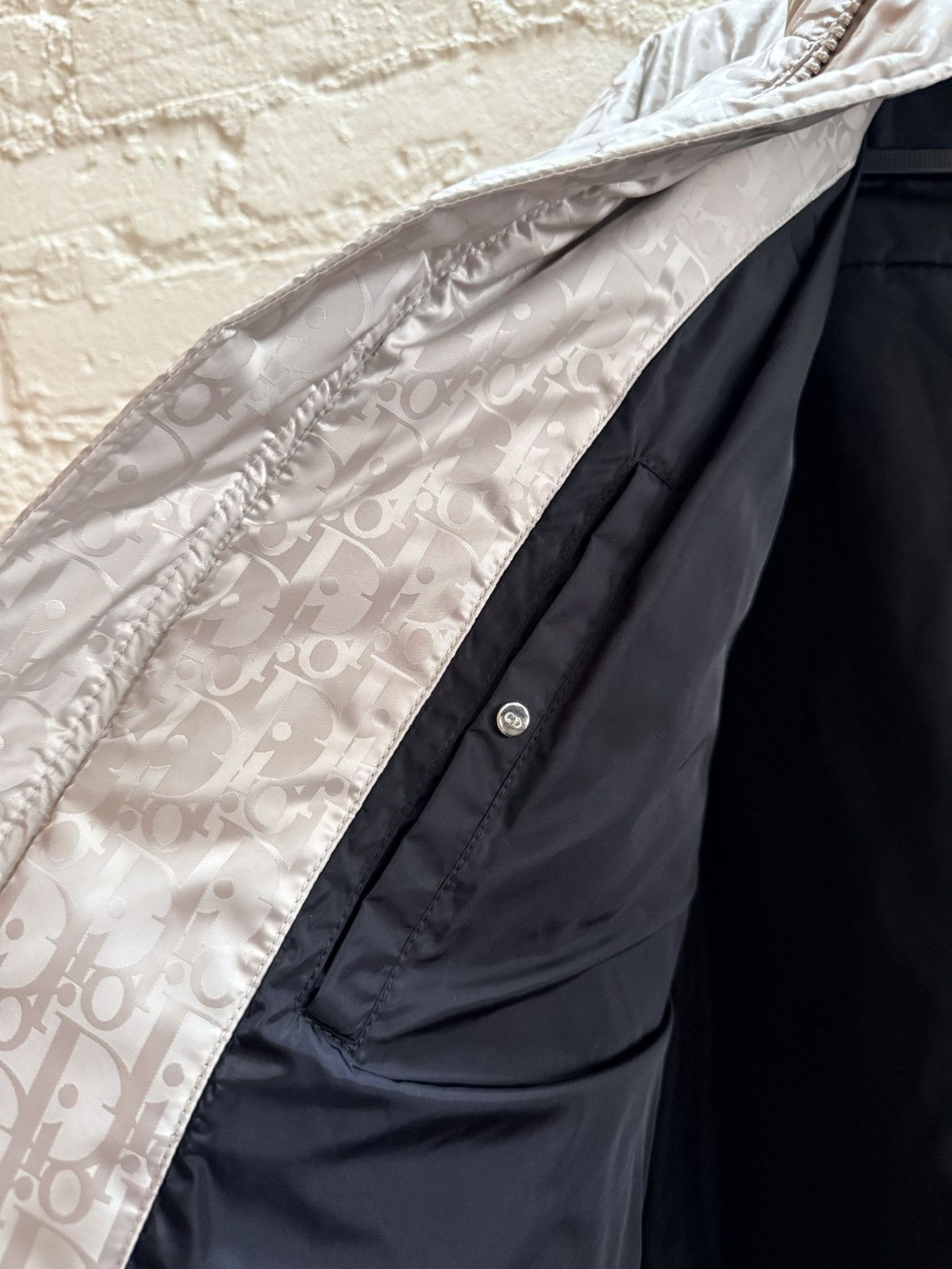 Dior FW21 Pearl Oblique Puffer Jacket Size US L / EU 52-54 / 3 - 7 Thumbnail