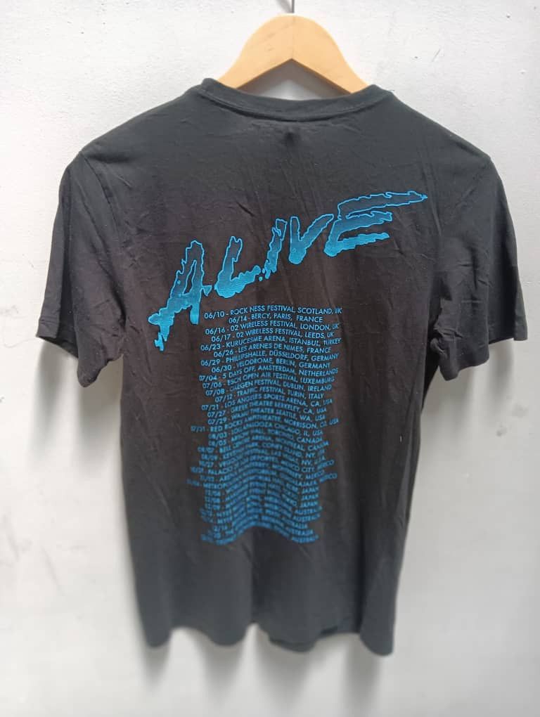 Band Tees Rare vintage Y2K daft punk alive world tour 2006 tshirts Size US S / EU 44-46 / 1 - 2 Thumbnail
