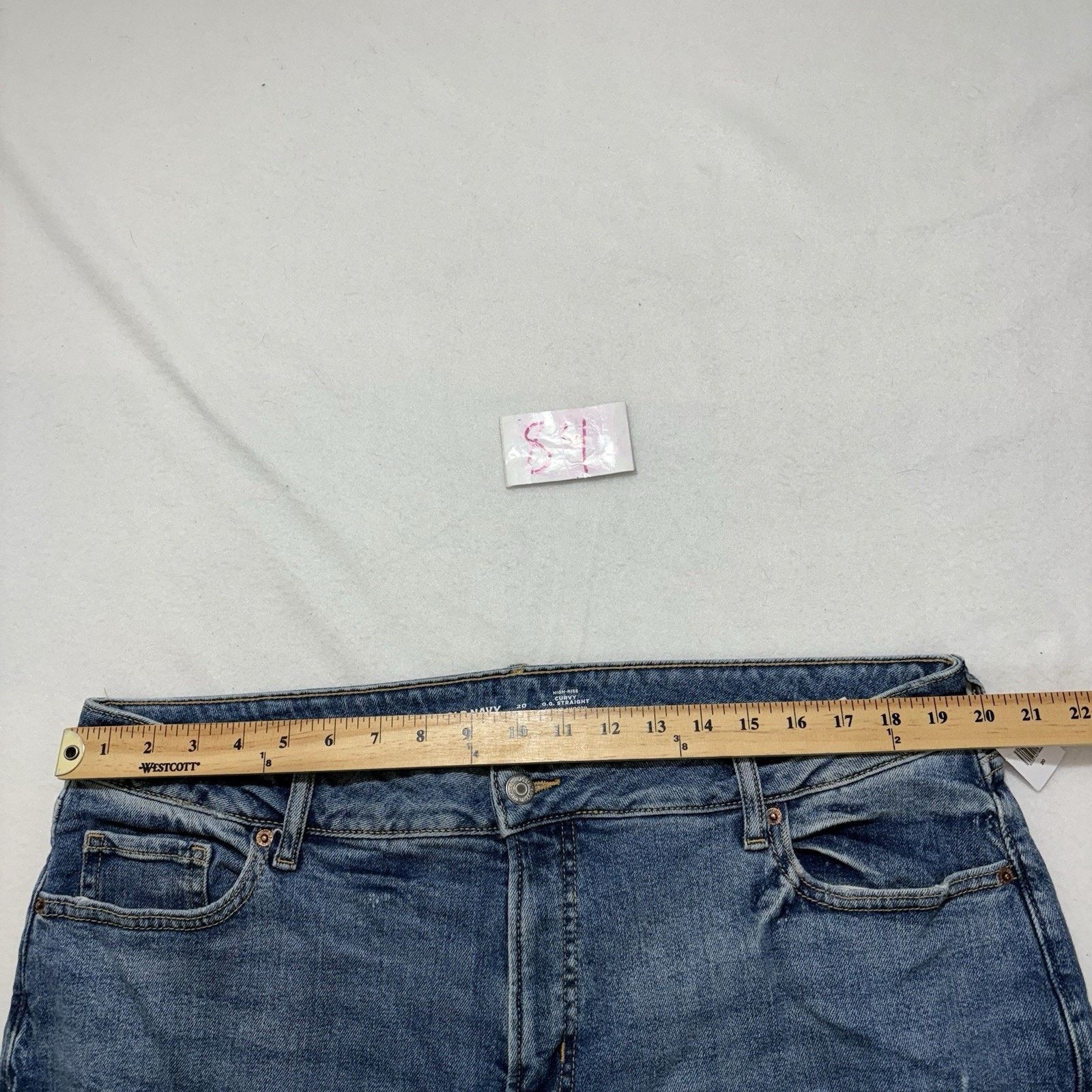 Old Navy Old Navy 20 High Rise Curvy O.G. Straight Ripped Jeans Size 42" / US 20 - 10 Thumbnail