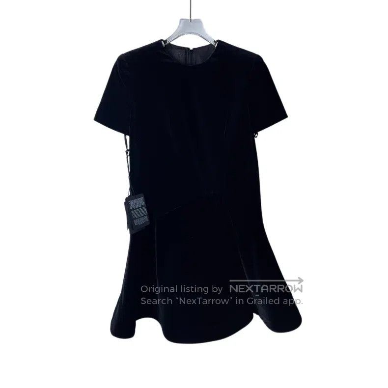 Valentino Valentino Velvet skirt with irregular skirt Size S / US 4 / IT 40 - 1 Thumbnail