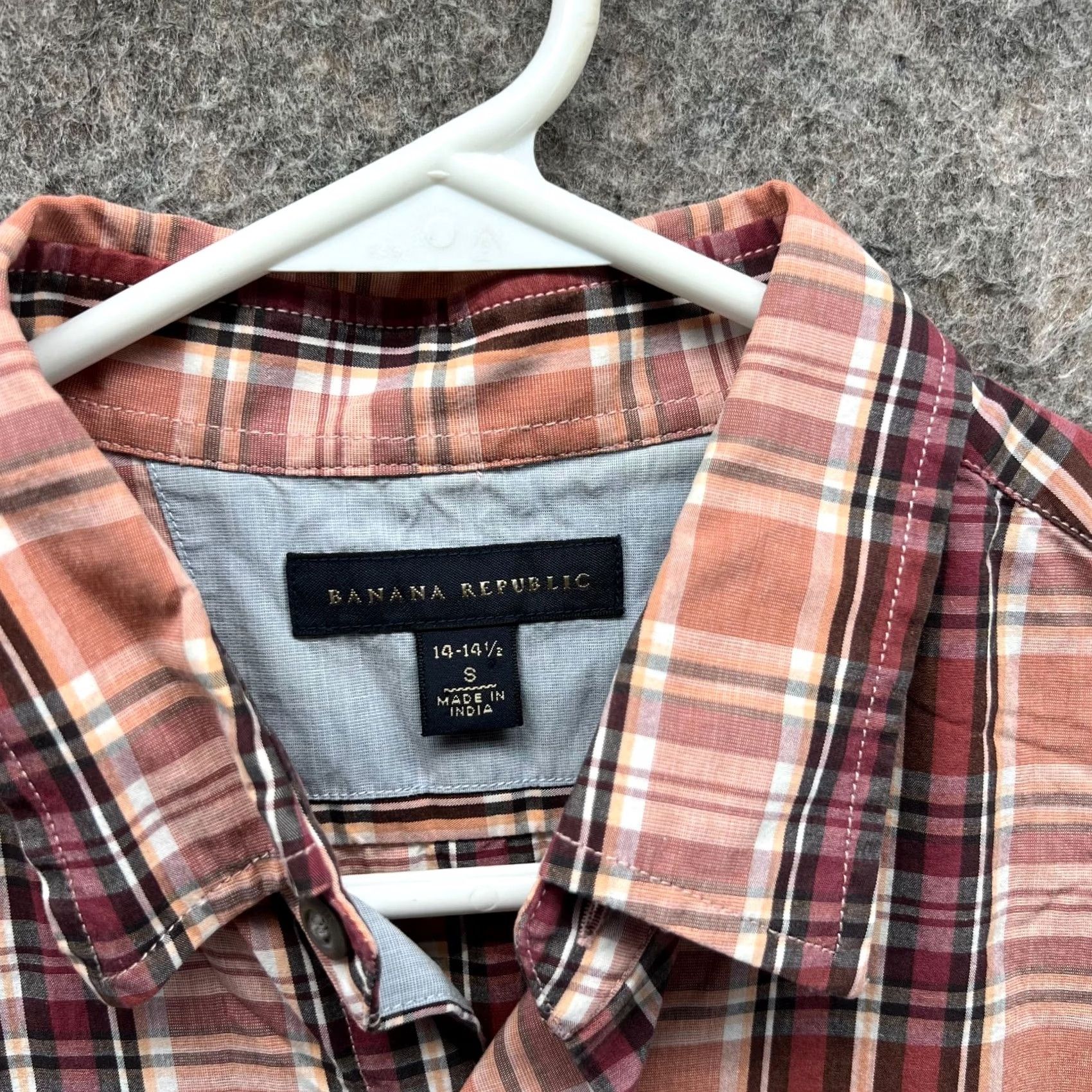 Banana Republic VINTAGE Banana Republic Shirt Men Small Adult Red Plaid Button-Down Casual Preppy Dress Size US S / EU 44-46 / 1 - 6 Thumbnail