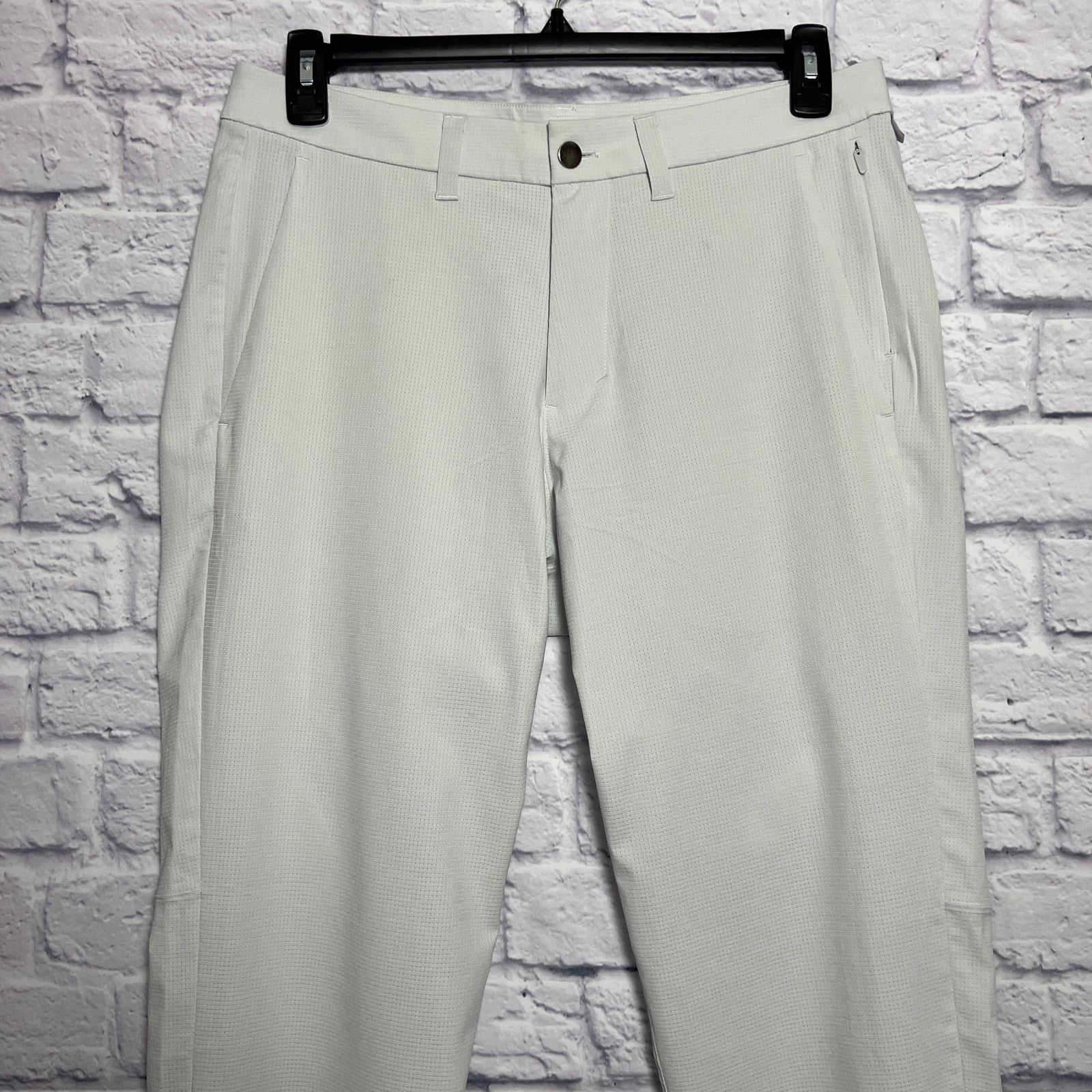 Lululemon Lululemon Commission Slim Ventlight Pant White Opal 33x33 Size US 33 - 7 Thumbnail
