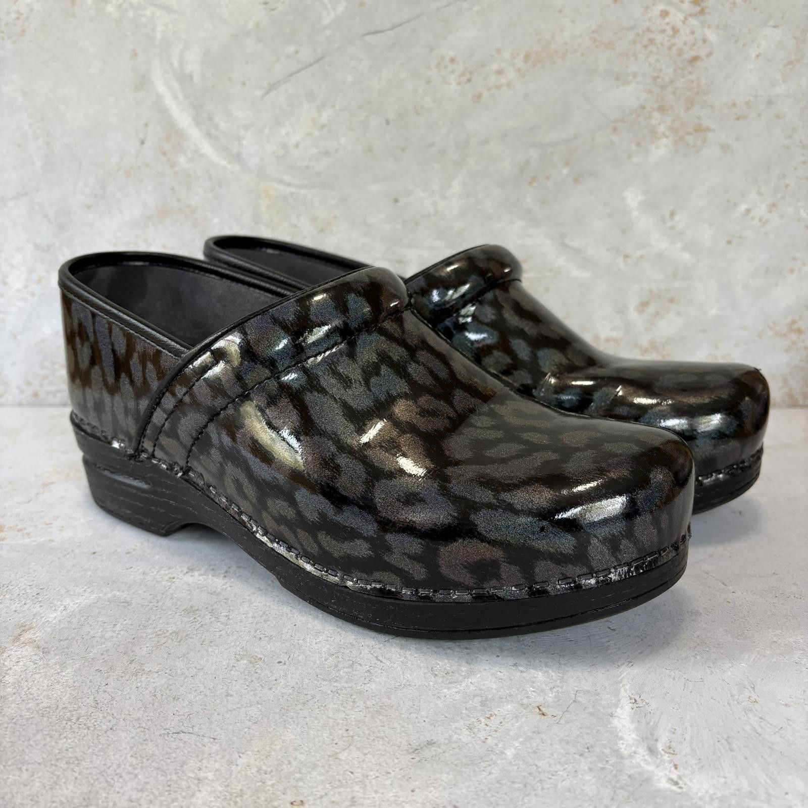 Dansko DANSKO XP patent leopard print black clogs size 41 / 10 Size US 10 / IT 40 - 1 Thumbnail