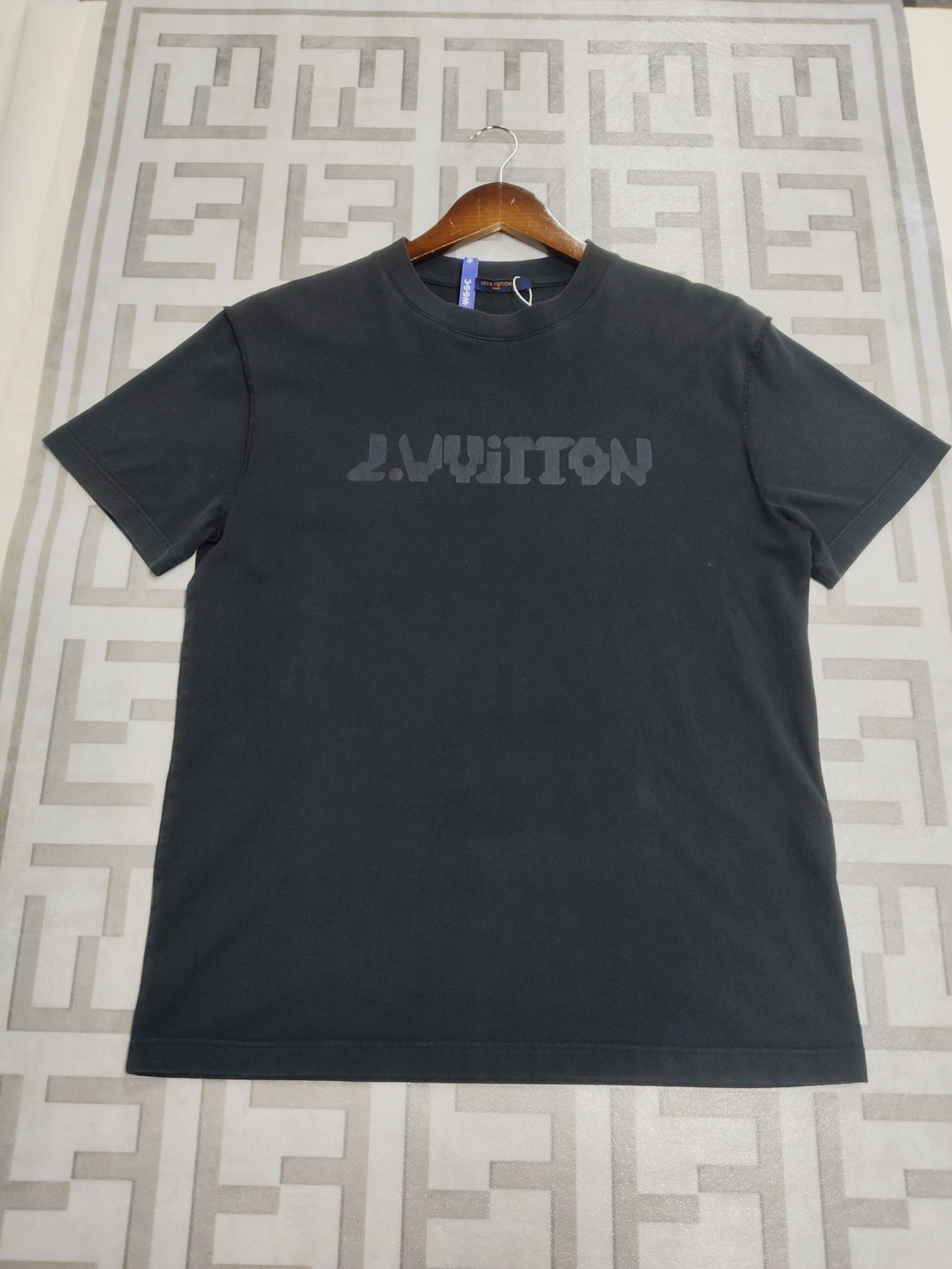 Louis Vuitton Louis Vuitton 2054 Logo Short Sleeve T-Shirt Size S Size US S / EU 44-46 / 1 - 1 Thumbnail