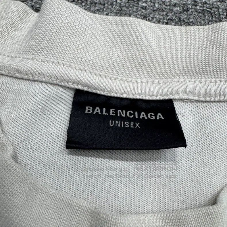 Balenciaga Balenciaga Multi-element print ripped distressed short-sle Size US L / EU 52-54 / 3 - 3 Thumbnail