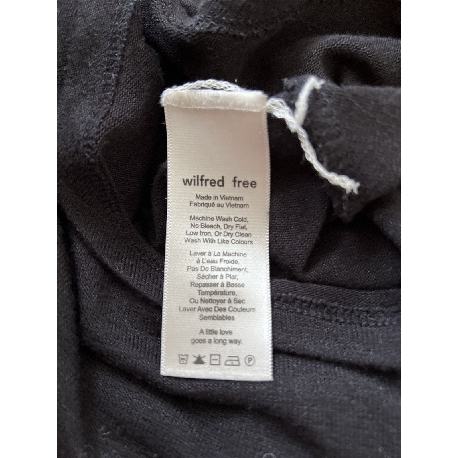 Wildfang Wilfred free Aritzia black cropped Y2K top size XXS A000189 Size XXS / US 00 / IT 34 - 6 Thumbnail