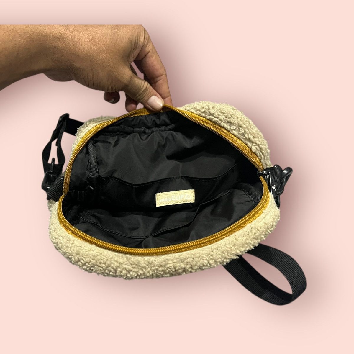 Japanese Brand × Studio Seven RARE STUDIO CLIP JAPAN FLEECE CROSSBODY SHOULDER BAG Size ONE SIZE - 14 Thumbnail